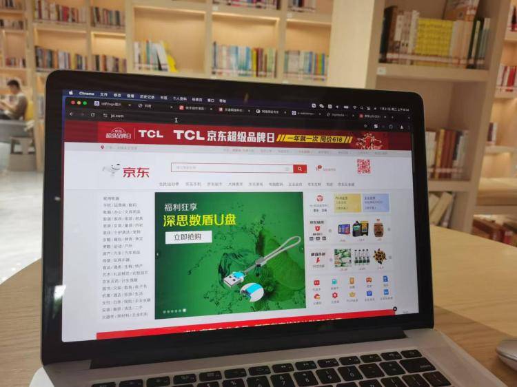 手工羽毛扇網(wǎng)站如何憑借傳統(tǒng)工藝傳承擴大流量？同行都是怎么做的？