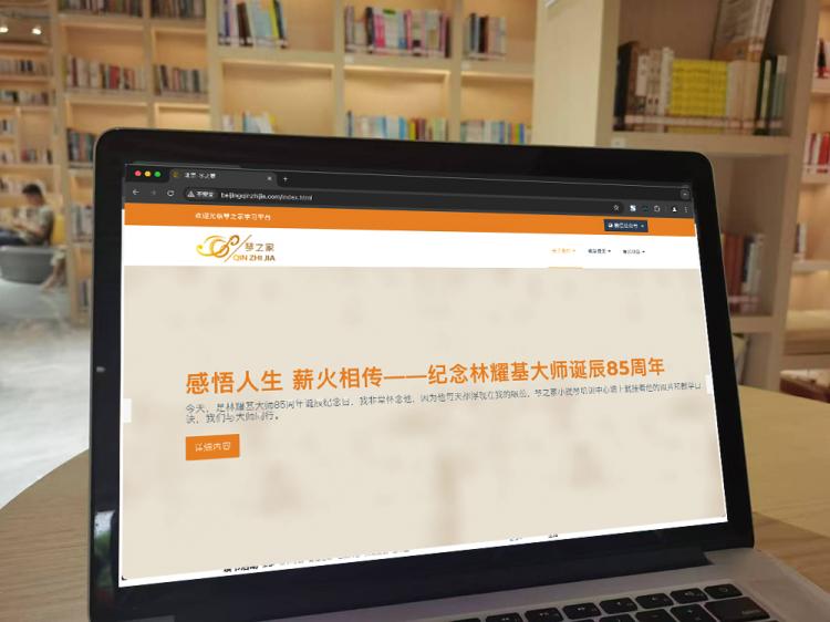 手工羽毛扇網(wǎng)站如何憑借傳統(tǒng)工藝傳承擴大流量？同行都是怎么做的？