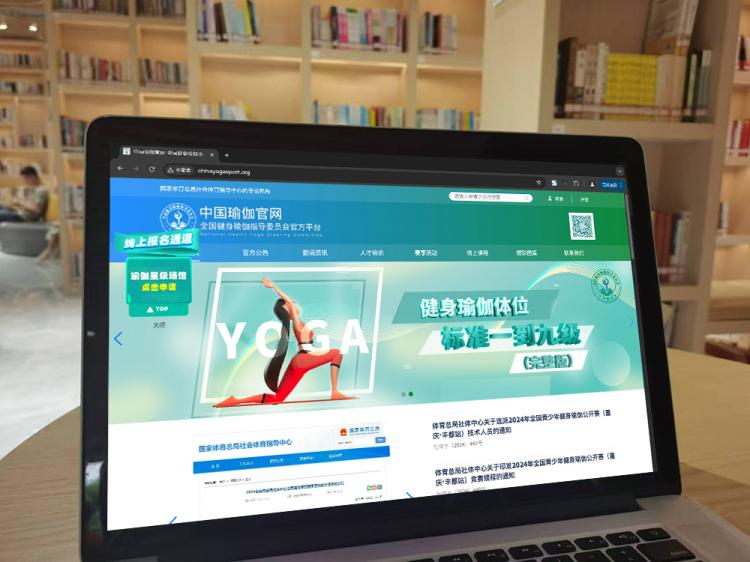 手工羽毛扇網(wǎng)站如何憑借傳統(tǒng)工藝傳承擴(kuò)大流量？同行都是怎么做的？